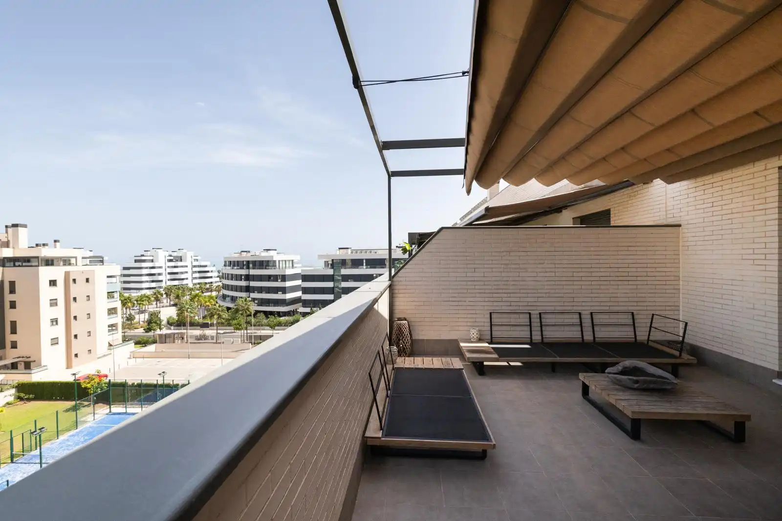 Terrasse von Dachboden zur Miete in Torremolinos mit Klimaanlage, Terrasse und Möbliert