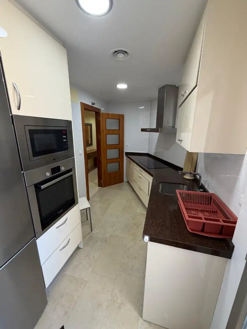 Cocina de Piso de alquiler en Albacete con Calefacción, Amueblado y Horno