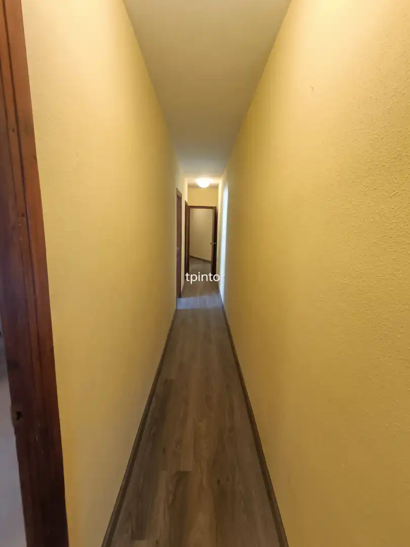 Wohnung zum Verkauf in Plasencia mit Klimaanlage, Heizung und Parkett