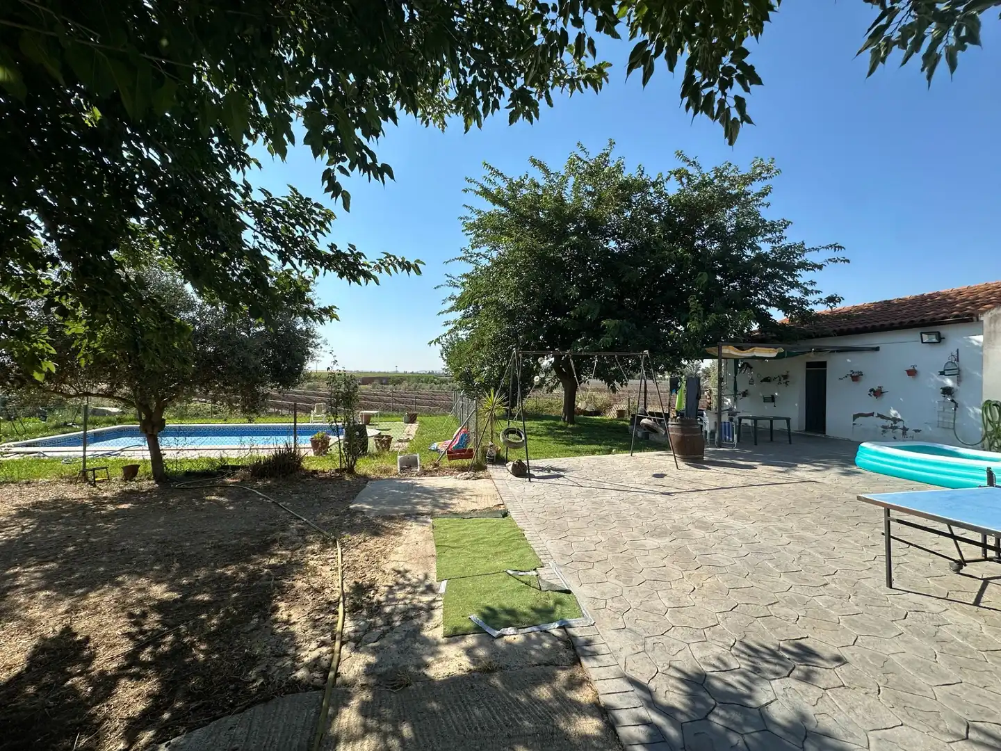 Garden of Houses for sale in Mengabril  with Air Conditioner, Heating and Swimming Pool