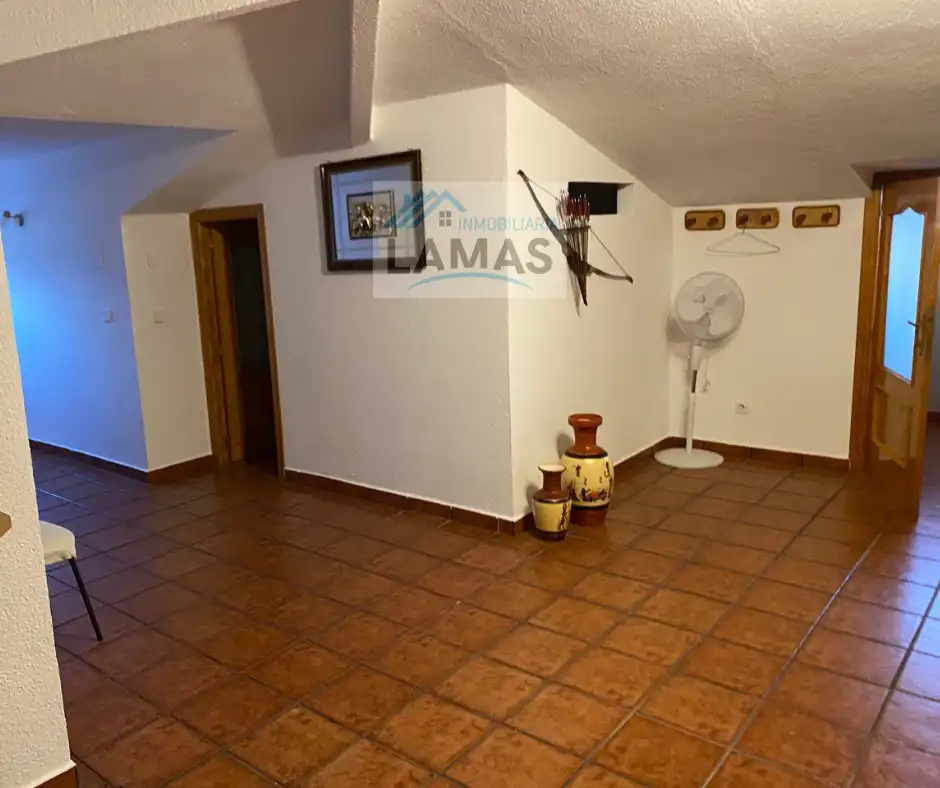 Houses for sale in Casatejada  with Air Conditioner, Heating and Private garden