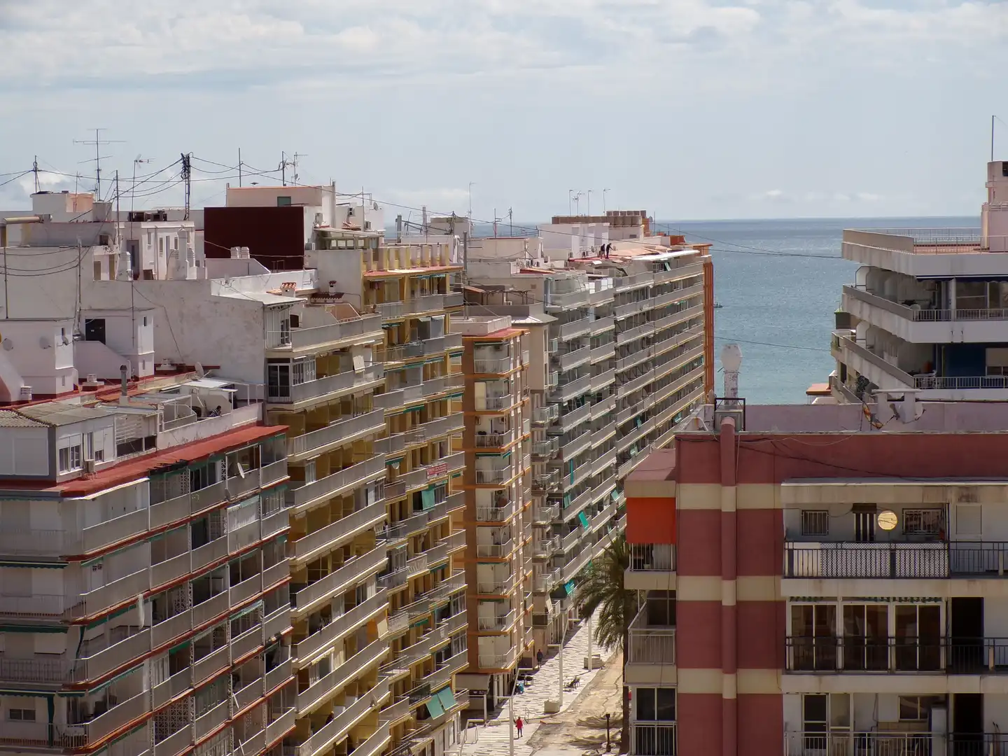 Außenansicht von Wohnungen zum Verkauf in Cullera mit Terrasse, Möbliert und Ofen