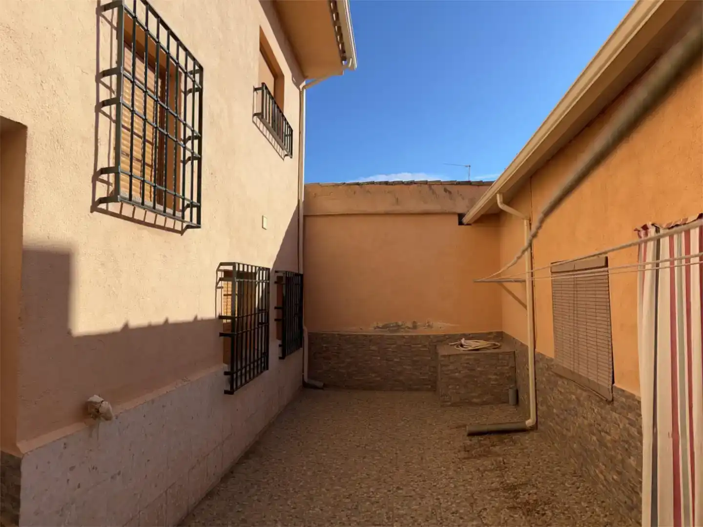 Vista exterior de Piso en venta en Turleque con Trastero y Amueblado