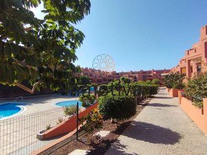 Vista exterior de Estudi en venda en Granadilla de Abona amb Terrassa, Traster i Moblat