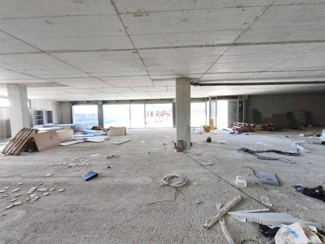 Local comercial en Venta en Calle Etxesakan, 28 en Zizur Mayor / Zizur Nagusia