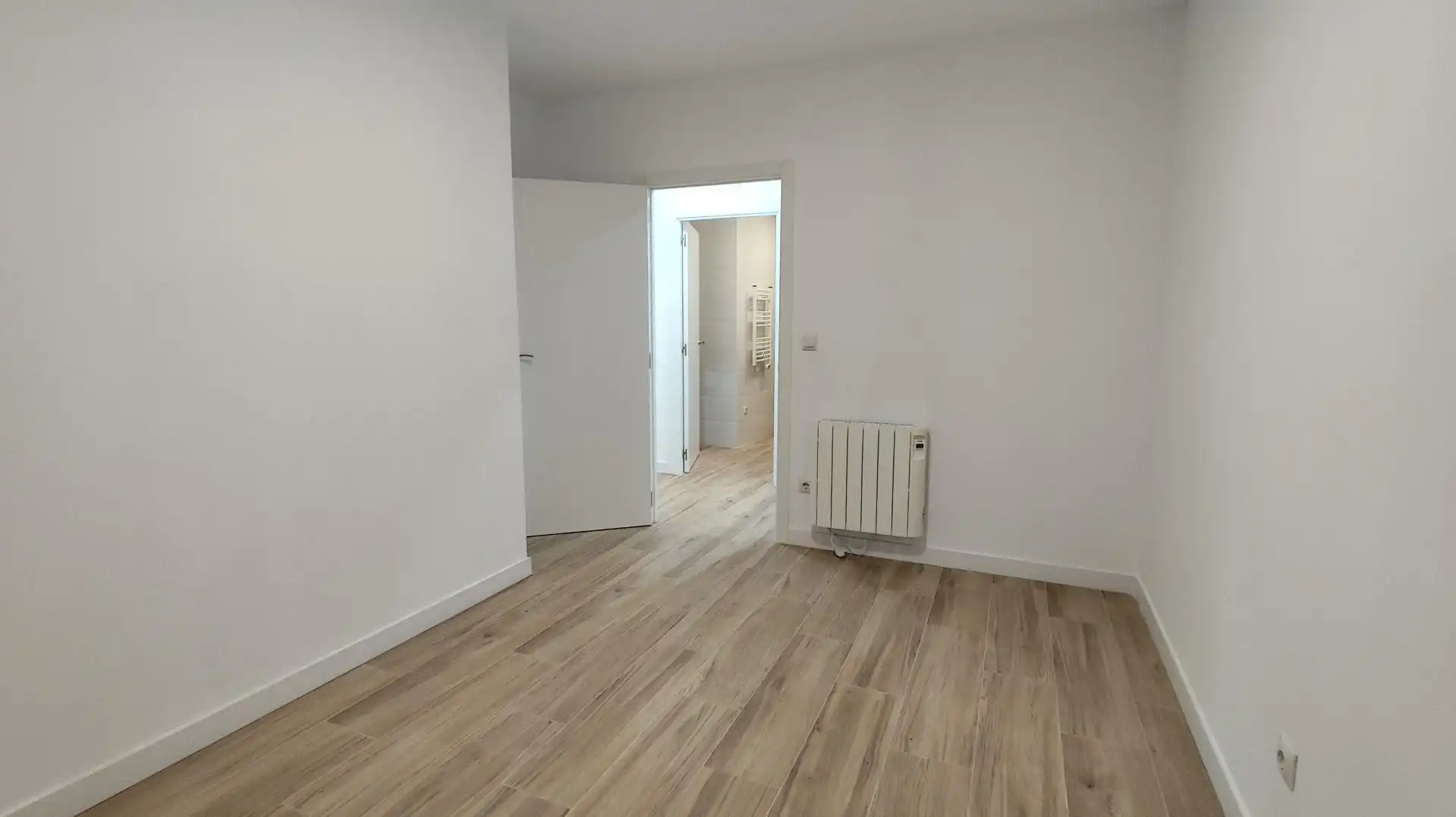 Bedroom of Flat for sale in Barakaldo   with Heating