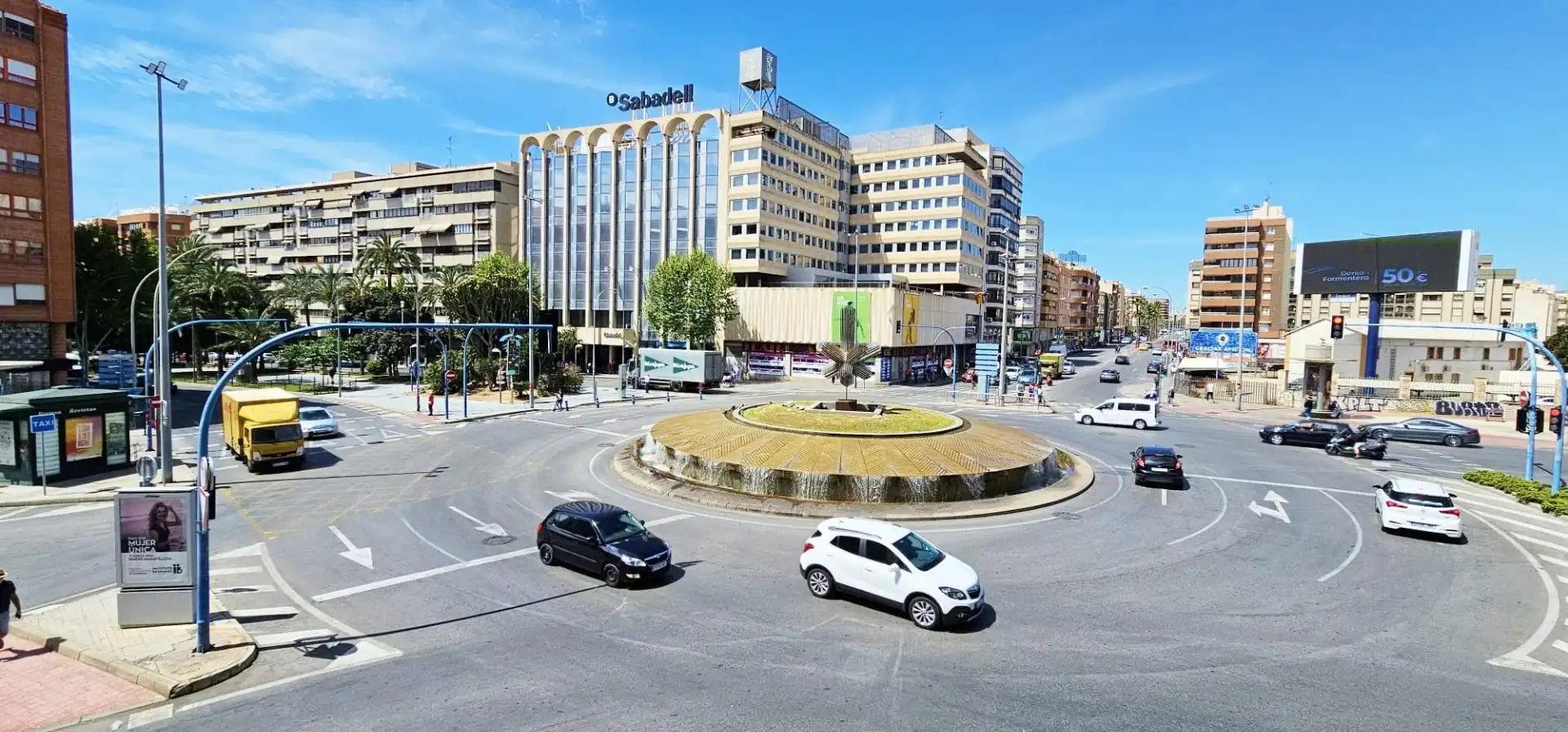 Appartamento con terrazza in affitto a Centro