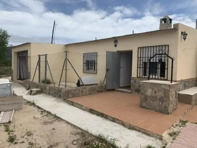 Vista exterior de Apartamento en venta en Monóvar  / Monòver con Aire acondicionado