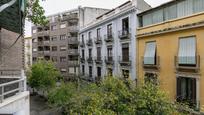 Vista exterior de Pis en venda en  Granada Capital amb Terrassa i Balcó