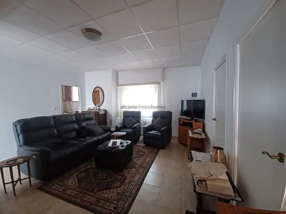 Sala d'estar de Casa o xalet en venda en Yecla