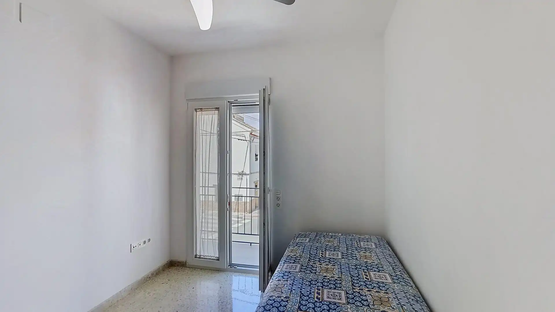 Habitación de Casa adosada de alquiler en Armilla con Aire acondicionado, Terraza y Amueblado