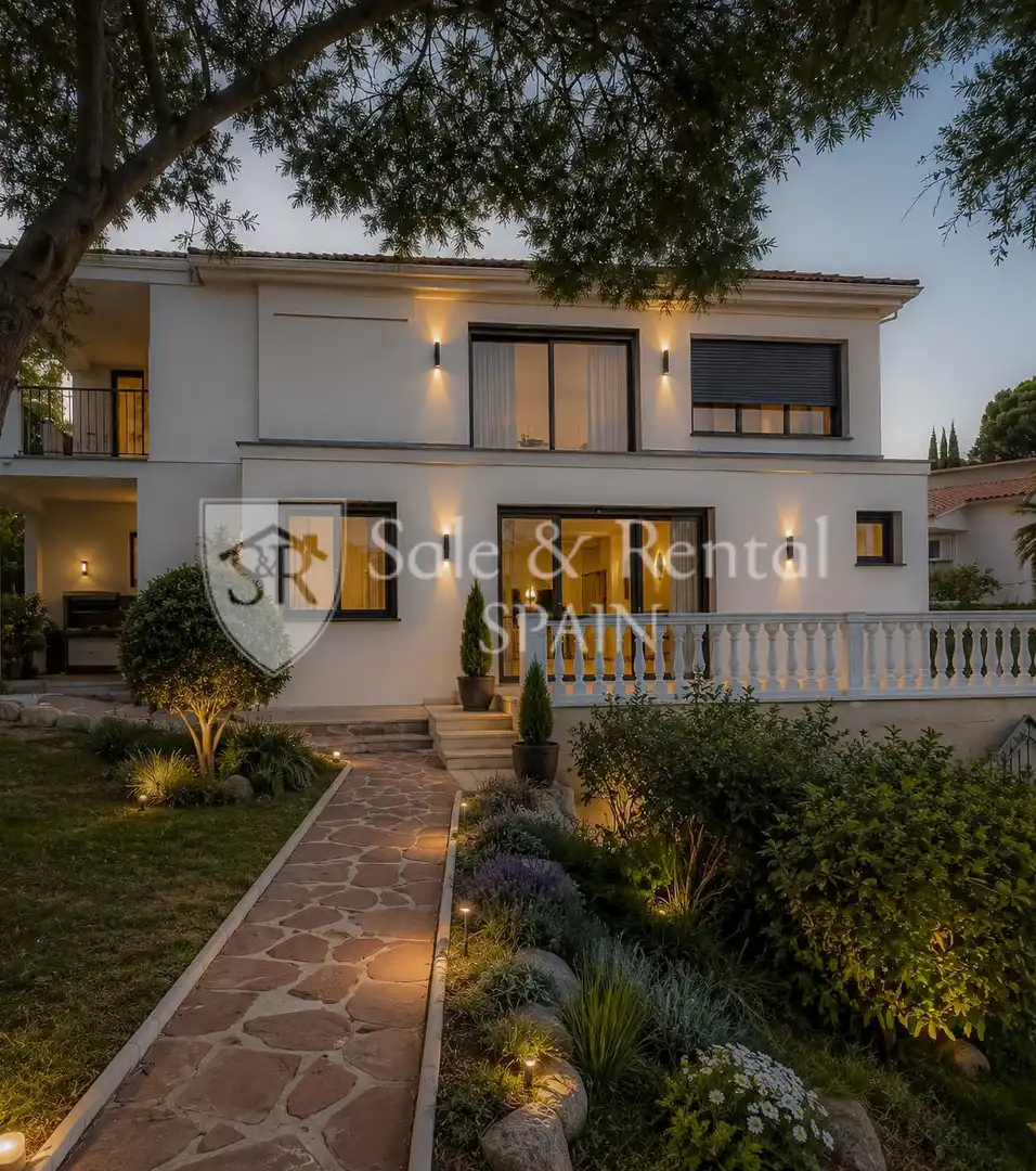 Garden of Houses for sale in Lloret de Mar  with Air Conditioner, Heating and Private garden