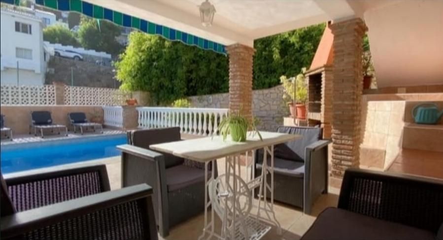 Terrassa de Casa o xalet en venda en Almuñécar amb Jardí privat, Terrassa i Piscina