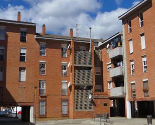 Vista exterior de Pis en venda en Reus amb Terrassa