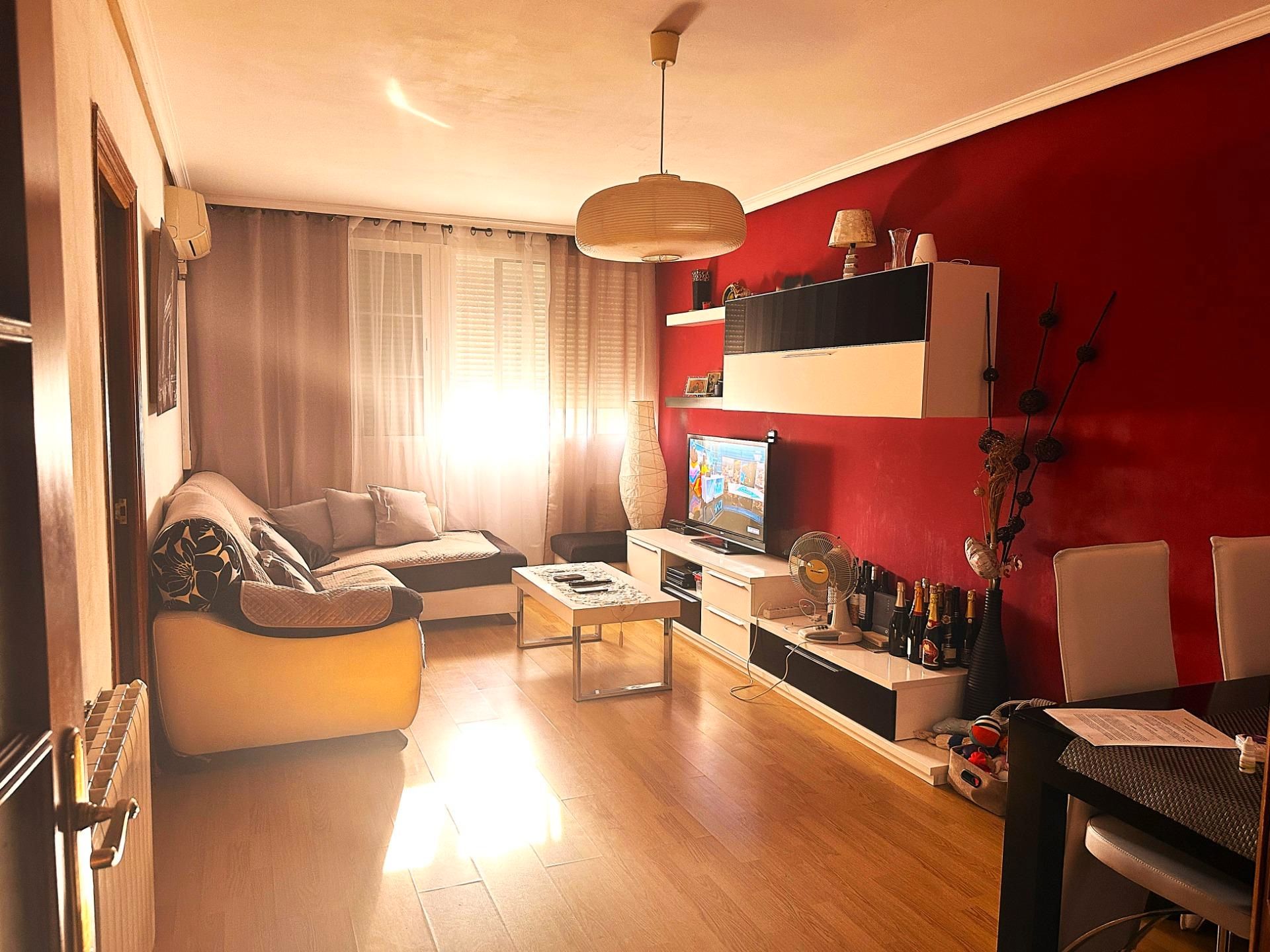 Living room of Flat for sale in Mejorada del Campo  with Air Conditioner and Heating