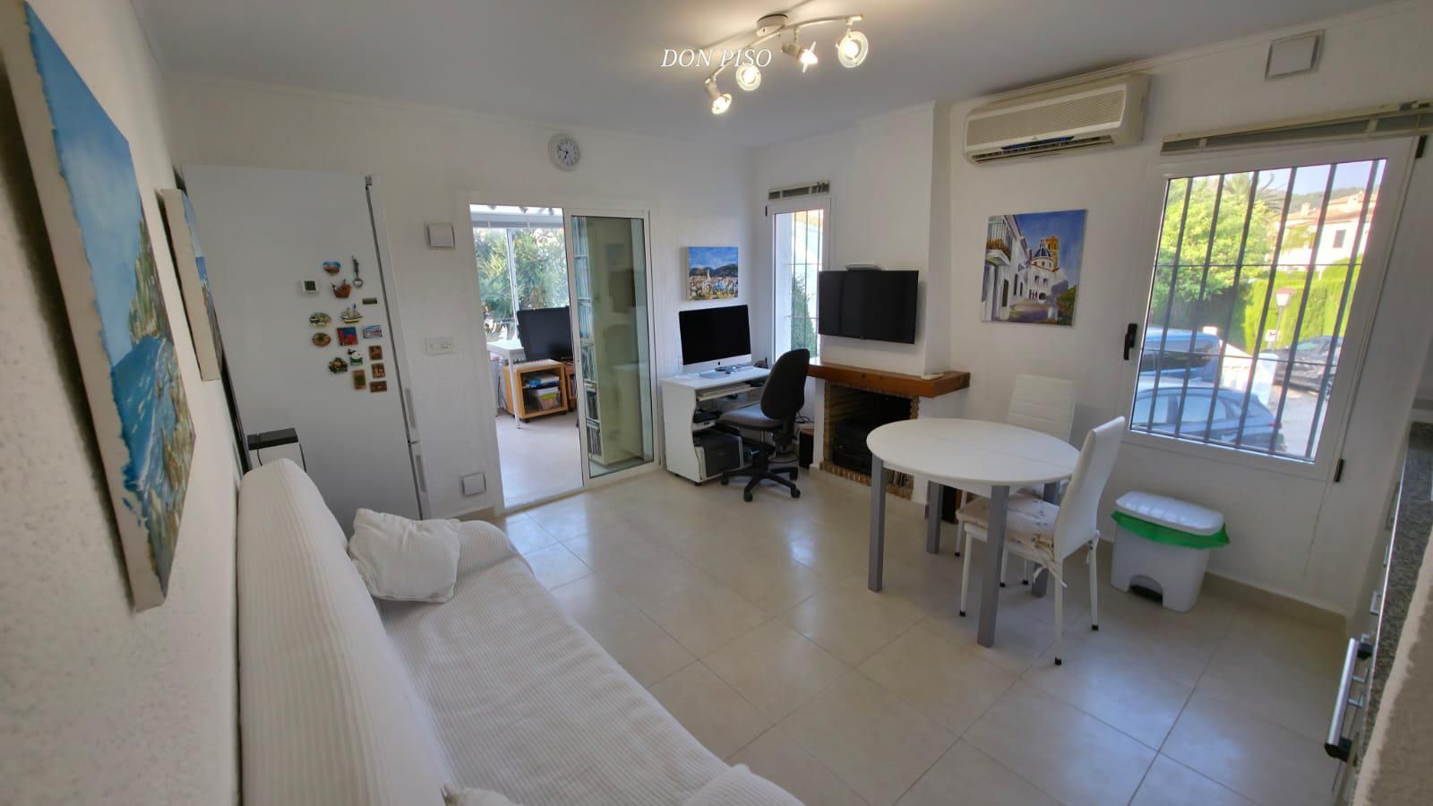 Living room of Single-family semi-detached for sale in Pedreguer  with Air Conditioner, Heating and Private garden