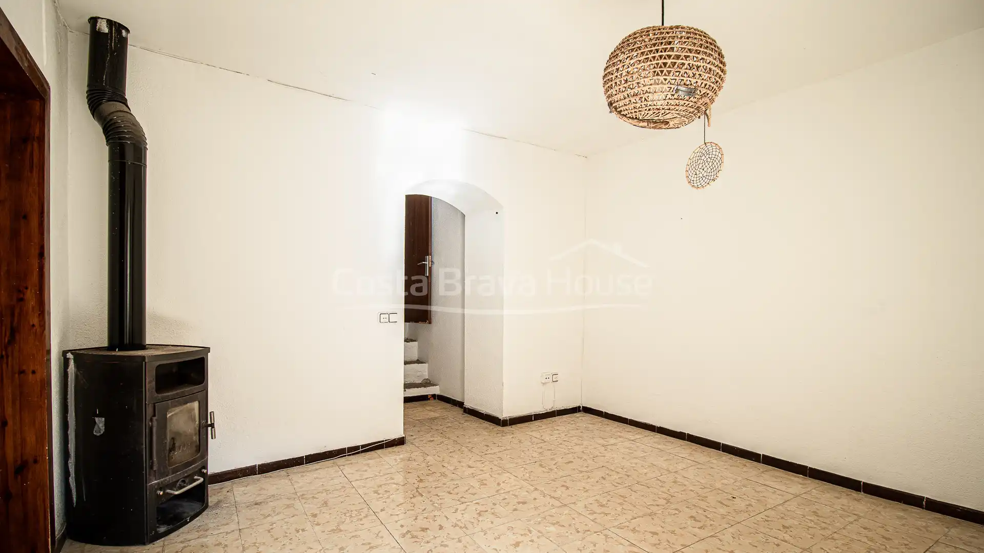 Country homes for sale in Carrer Major, Gualta