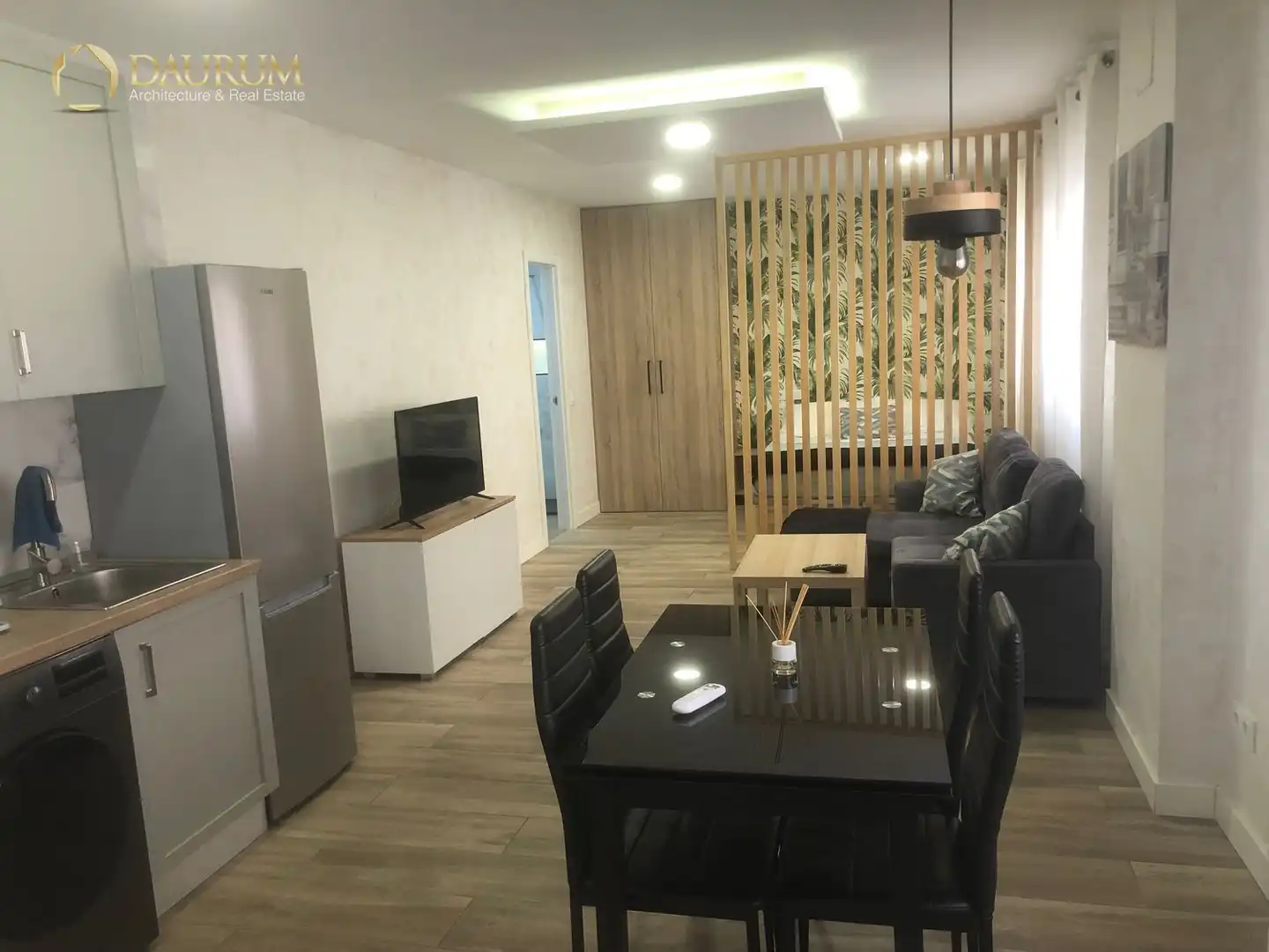 Sala de estar de Apartamento en venta en San Sebastián de los Reyes con Aire acondicionado, Calefacción y Amueblado