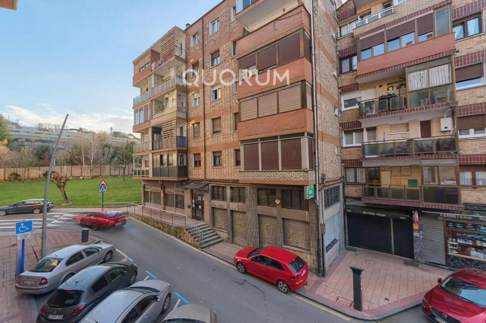 Vista exterior de Piso en venta en Barakaldo  con Calefacción, Trastero y Amueblado