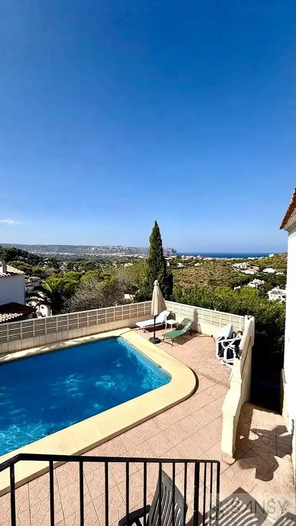 Chalet con piscina en venta en Cap Martí - El Tossalet - Pinomar