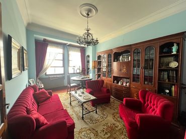 Pis amb ascensor en venda a Rúa San Froilán 40