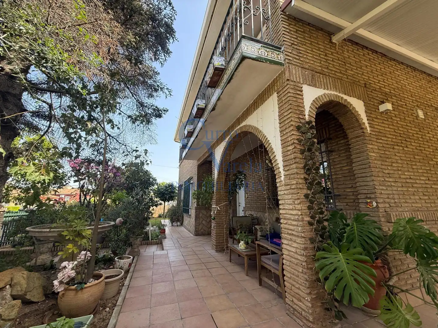 Vista exterior de Casa o chalet en venta en Montequinto con Aire acondicionado, Calefacción y Jardín privado