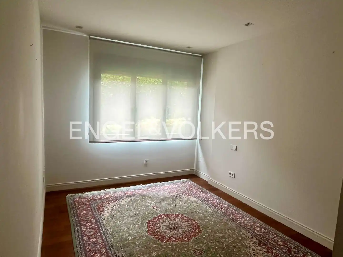Habitación de Apartamento de alquiler en Madrid con Aire acondicionado, Calefacción y Jardín privado
