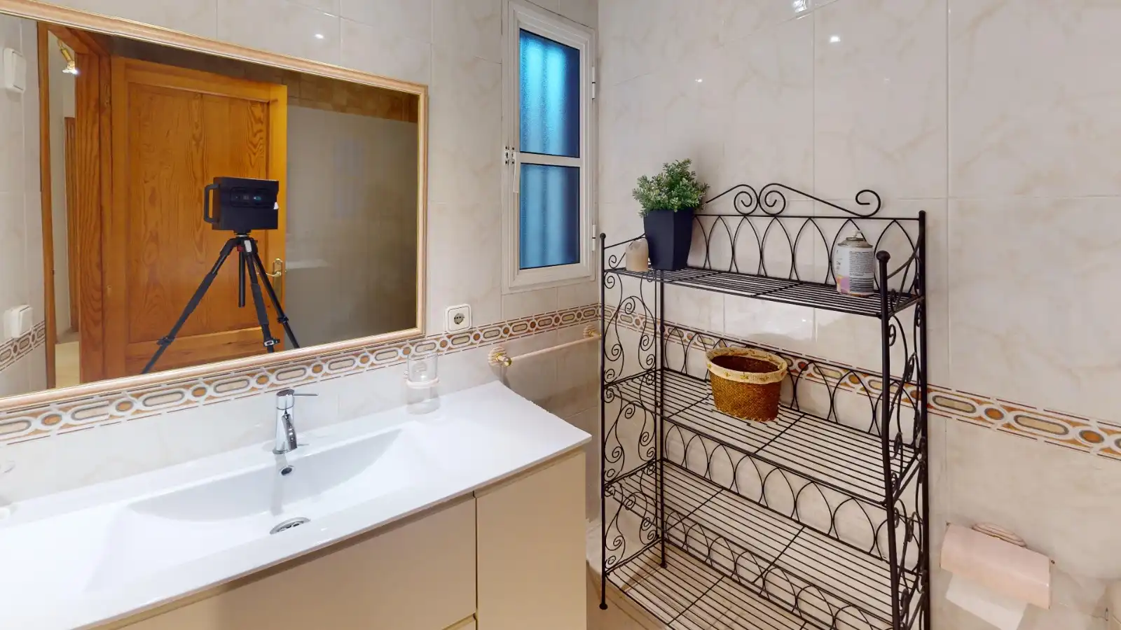 Bathroom of Detached homes for sale in Alicante / Alacant  with Air Conditioner, Heating and Private garden