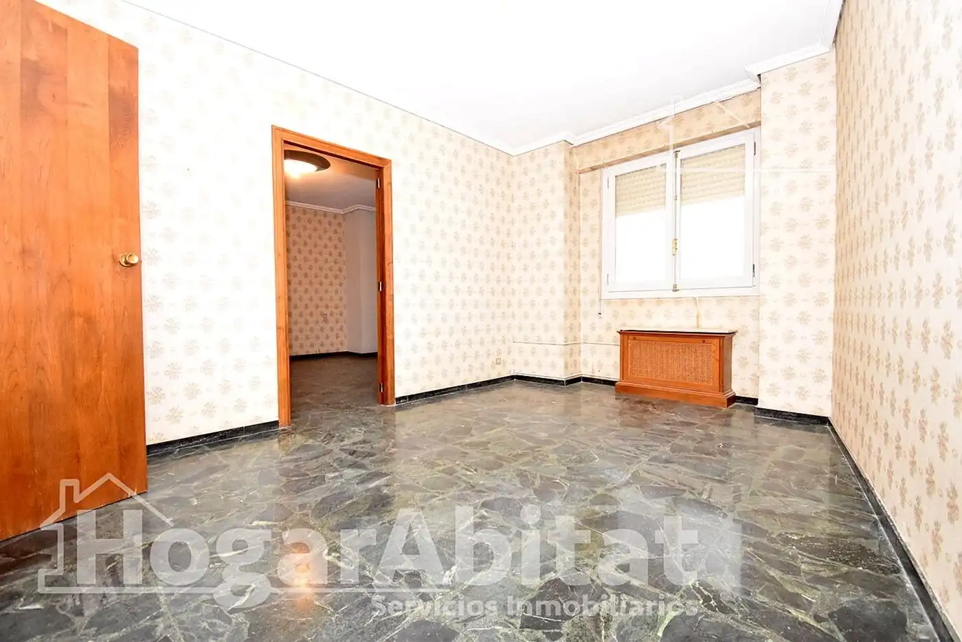Habitación de Piso en venta en Castellón de la Plana / Castelló de la Plana con Calefacción y Balcón
