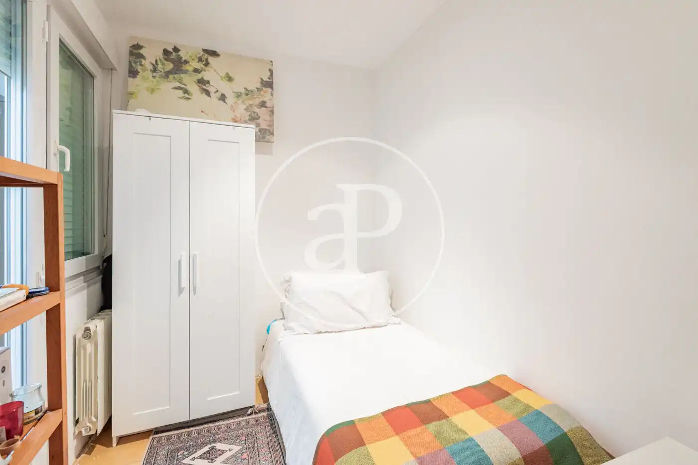 Habitación de Casa adosada en venta en Madrid con Aire acondicionado, Calefacción y Jardín privado