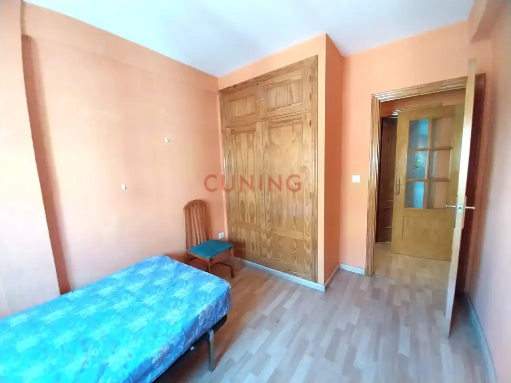 Bedroom of Flat for sale in Cáceres