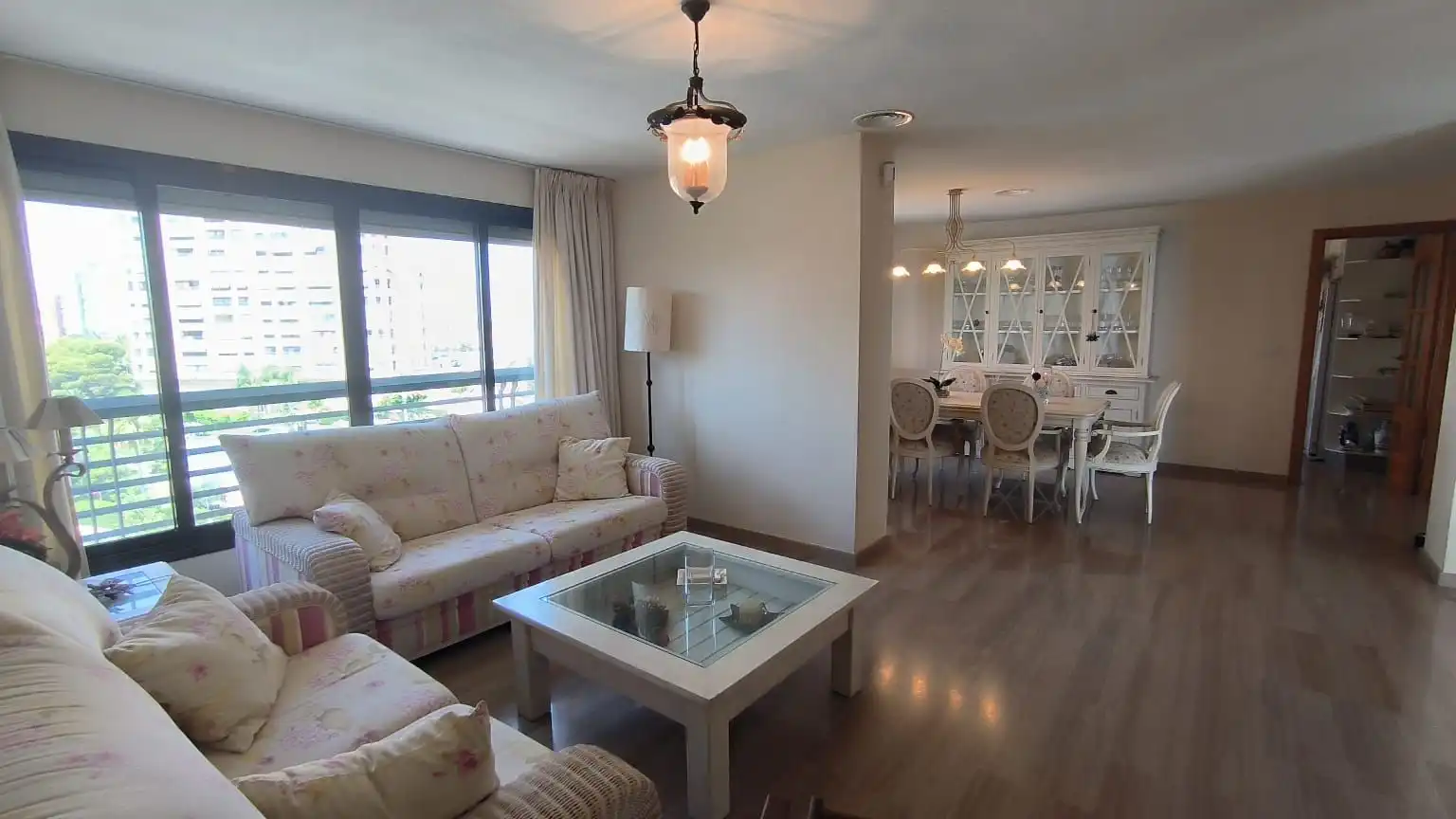 Sala d'estar de Apartament en venda en Benidorm amb Aire condicionat, Calefacció i Terrassa