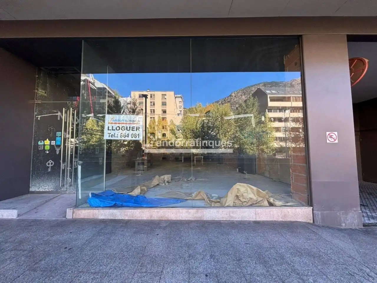Business premises for sale in Calle Avinguda Esteve albert- IlaI-IX-B local B2, imagen 10
