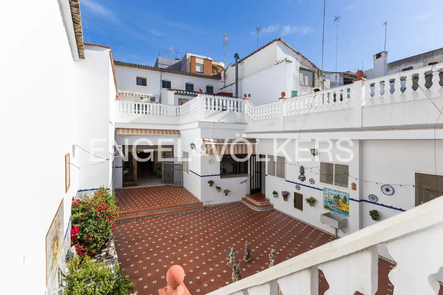 Exterior view of Houses for sale in Villanueva de Castellón  with Heating and Private garden
