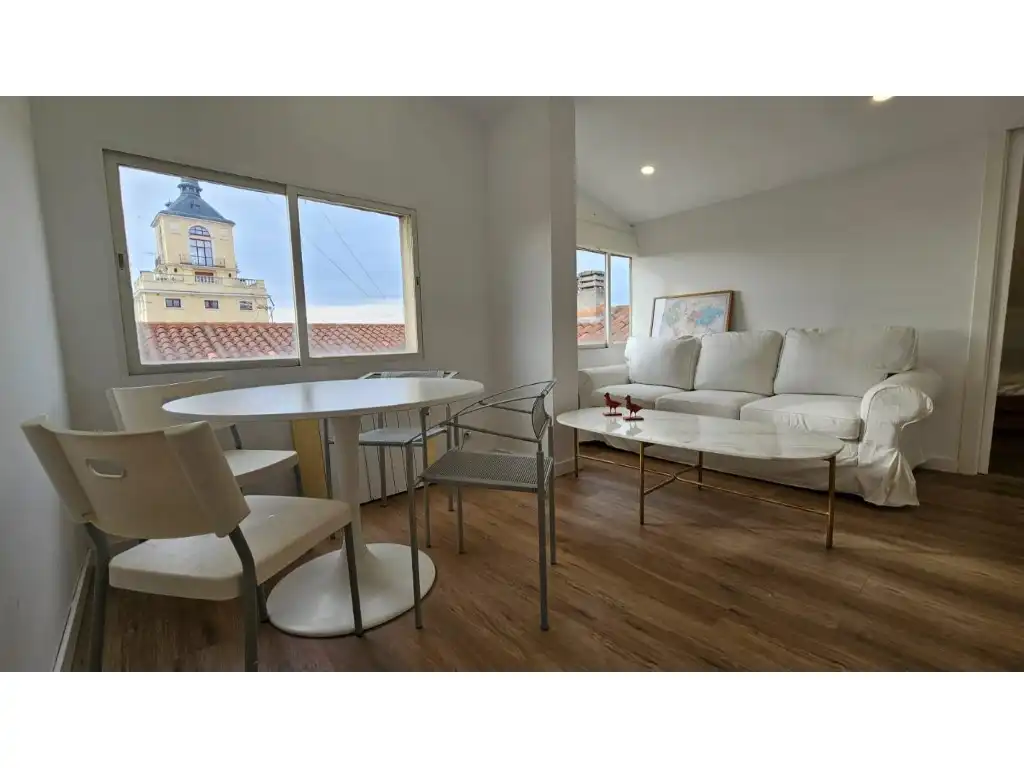 Wohnzimmer von Dachboden zum Verkauf in Madrid