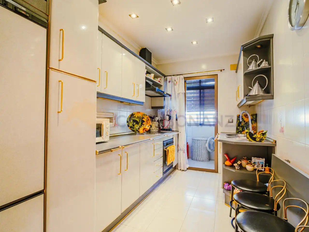Kitchen of Flat for sale in Almuñécar  with Air Conditioner and Terrace