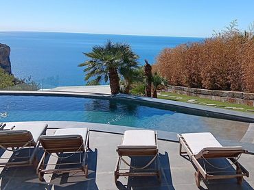Casa con piscina en venta en Cumbre del Sol