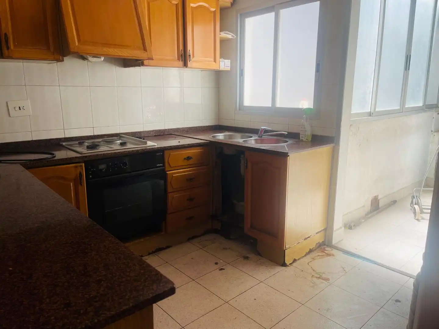 Kitchen of Flat for sale in Gandia  with Washing machine and Balcony