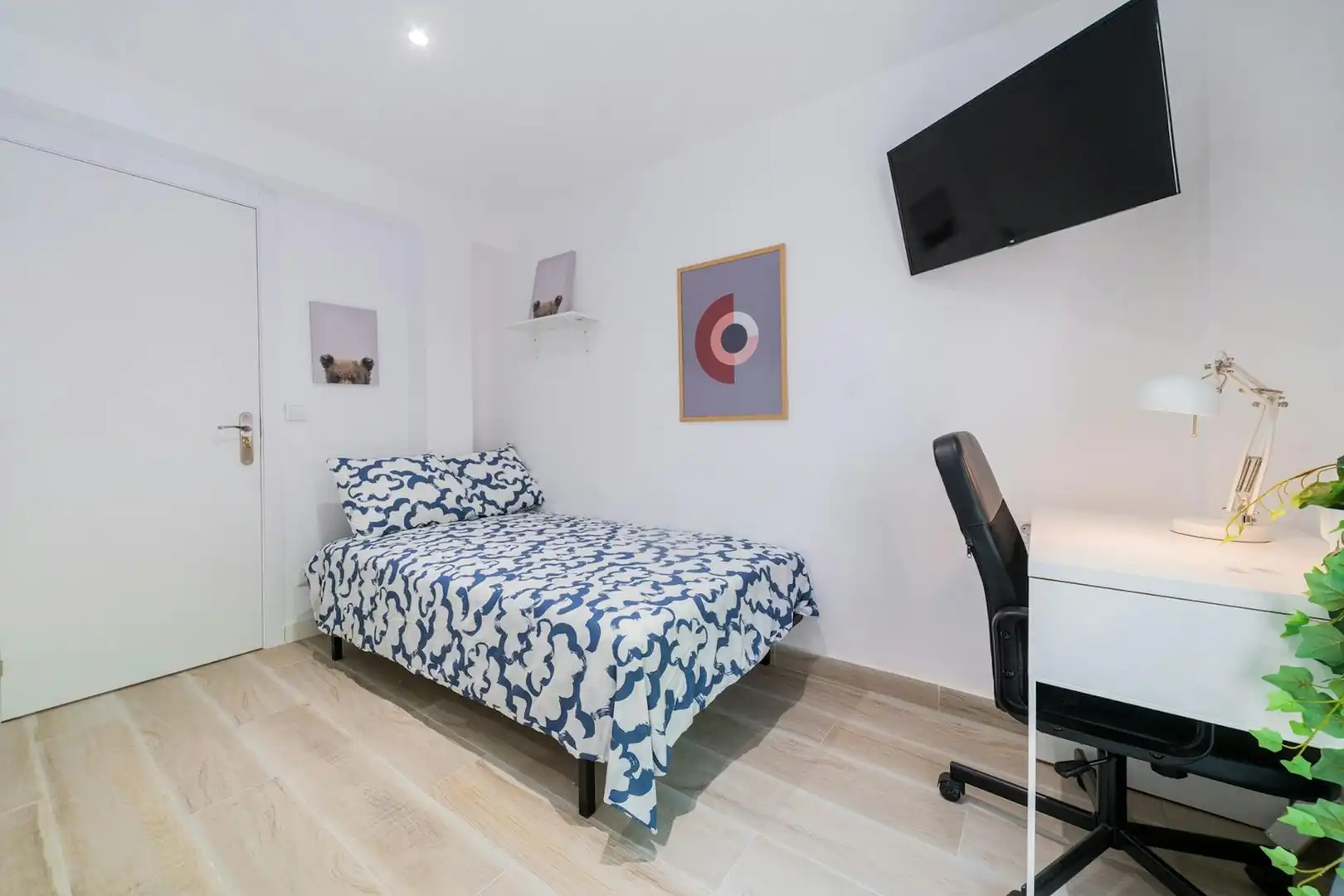Habitación de Piso para compartir en Valencia con Amueblado, Lavadora y Internet