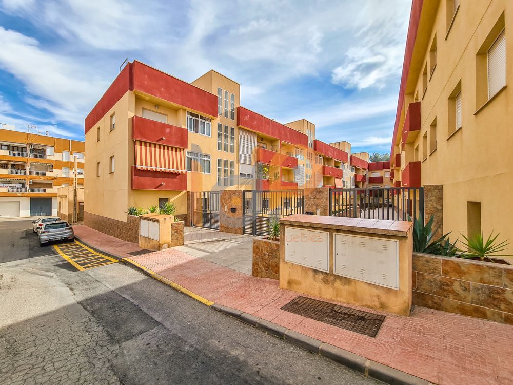 Exterior view of Apartment for sale in Alhama de Almería