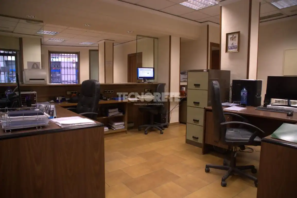 Business premises for sale in Casco Histórico, imagen 4