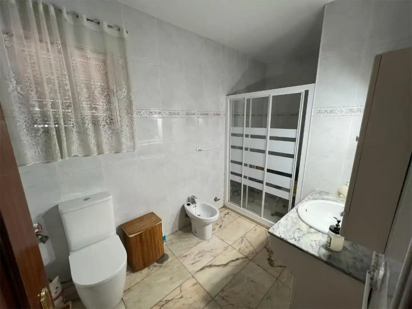 Bany de Finca rústica en venda en Santa Cruz del Retamar amb Piscina