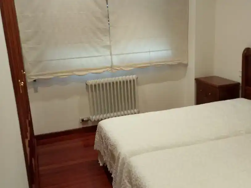 Habitación de Piso de alquiler en Vigo  con Parquet y Trastero