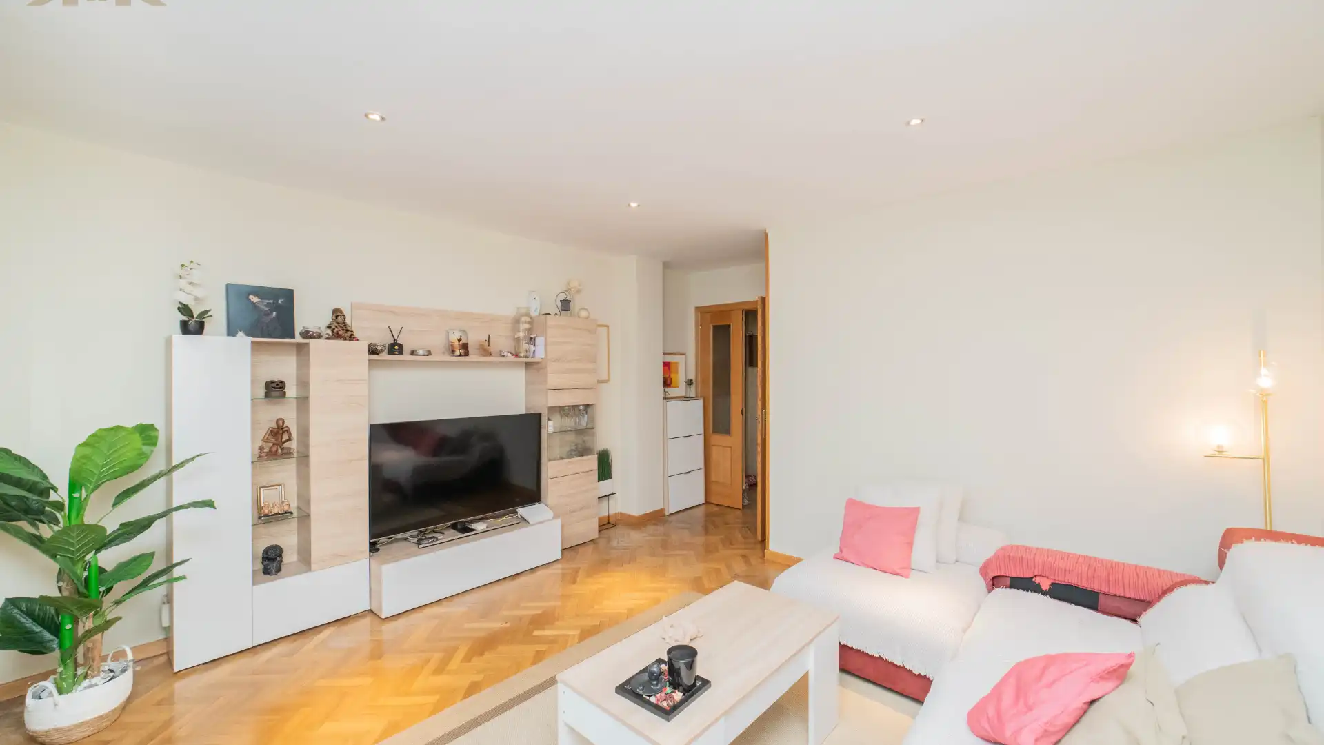 Living room of Flat for sale in Móstoles  with Air Conditioner, Heating and Community pool