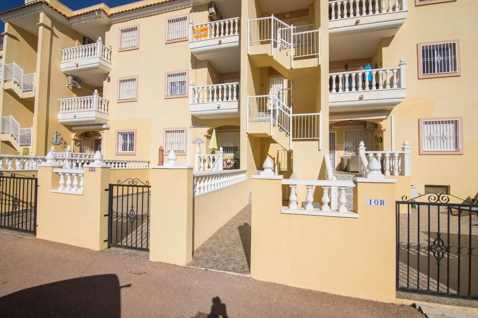 Außenansicht von Wohnung zur Miete in Orihuela mit Klimaanlage, Heizung und Terrasse