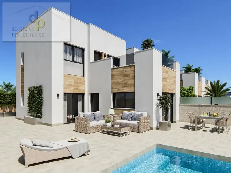 Casa con piscina en venta en C. Antonio Buero Vallejo 7, imagen 6
