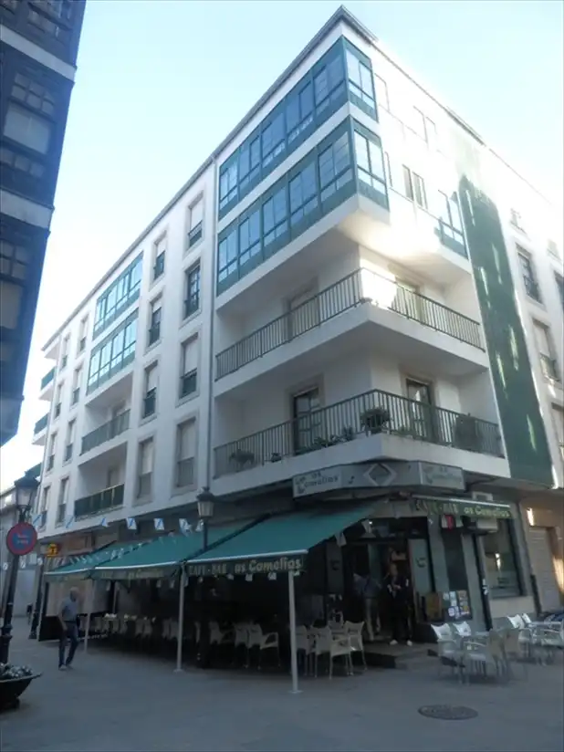 Appartamento con terrazza in vendita a Rúa do Castro