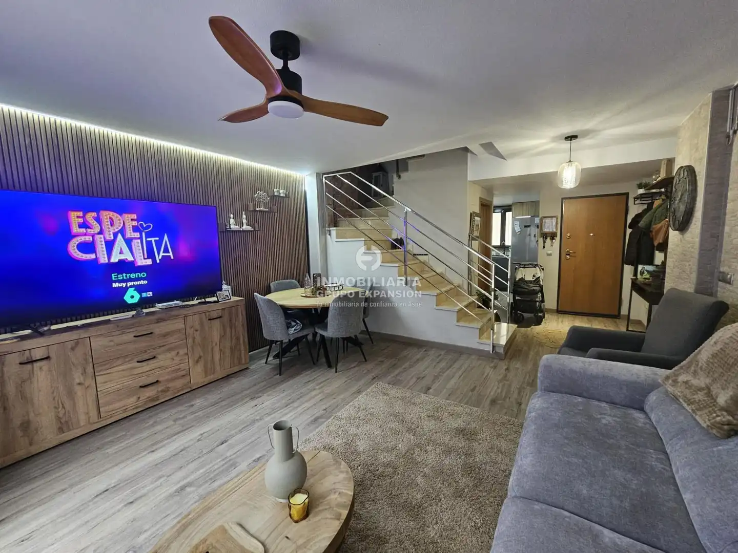 Wohnzimmer von Wohnung zum Verkauf in Aspe mit Klimaanlage, Heizung und Privatgarten