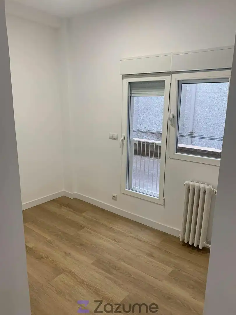 Habitación de Piso de alquiler en Madrid con Aire acondicionado, Calefacción y Horno