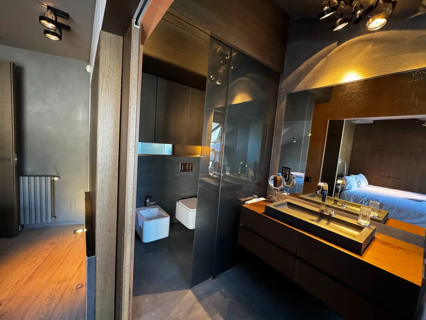Bathroom of Attic for sale in Escaldes – Engordany  with Air Conditioner, Heating and Parquet flooring